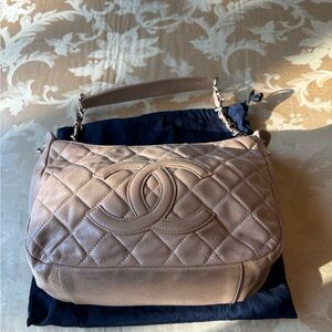 Vintage Chanel tan leather shoulder bag